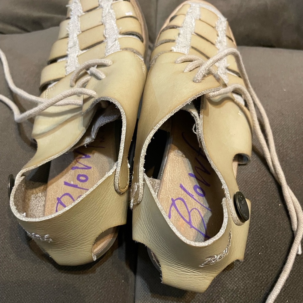 BLOWFISH  malibu size 6 women